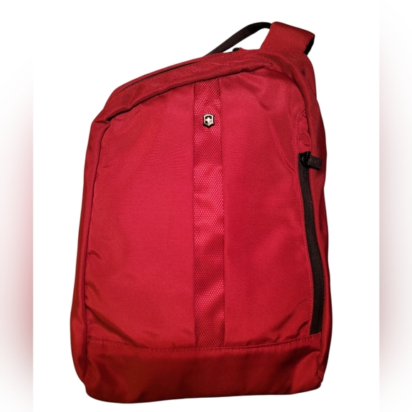 Victorinox Men's Messenger Crossbody Bag - Picture 1 of 13
